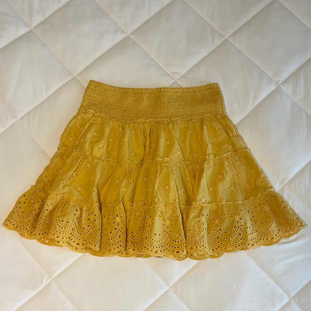 AE Ruffled Mini Skirt - Picture 3 of 4
